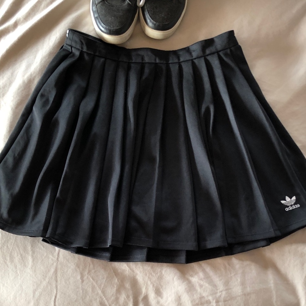 ADIDAS Originals-  Black Pleated Skater Skirt